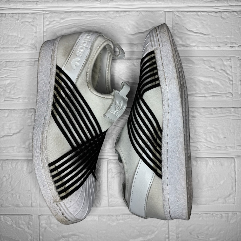 adidas Women's Slip-On Shoes white w/ black size 5.5 - Picture 12 of 14